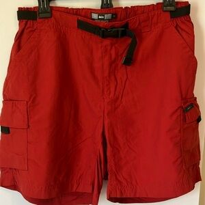 REI UPF 50+ red elastic waist 8 pocket hiking shorts